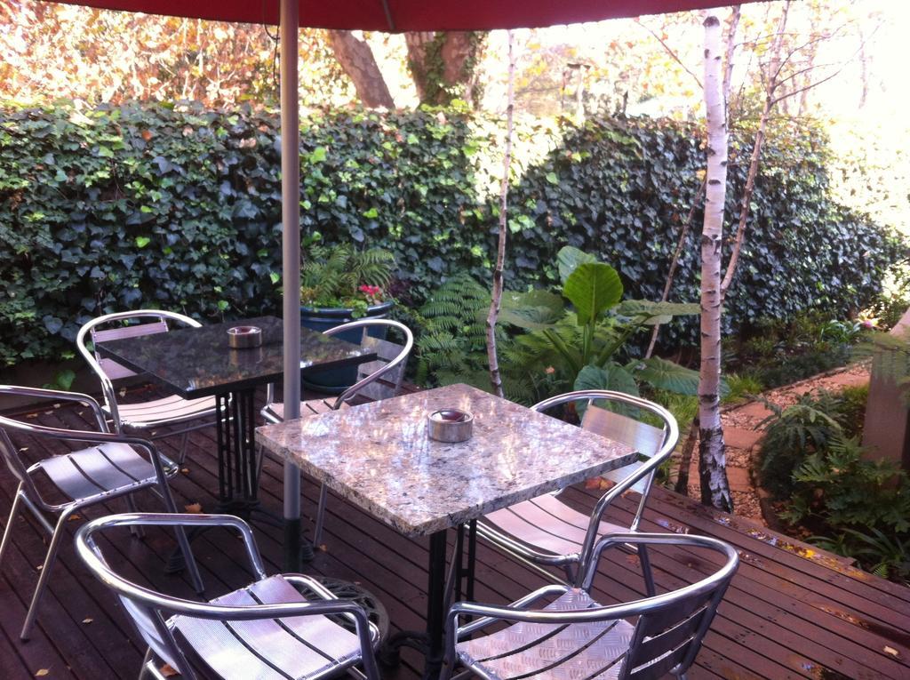 Life On 3Rd Hotel Johannesburg Exterior photo